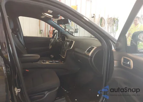 2015 Jeep Grand Cherokee Laredo z USA, uszkodzony, nr VIN 1C4RJFAG9FC863616